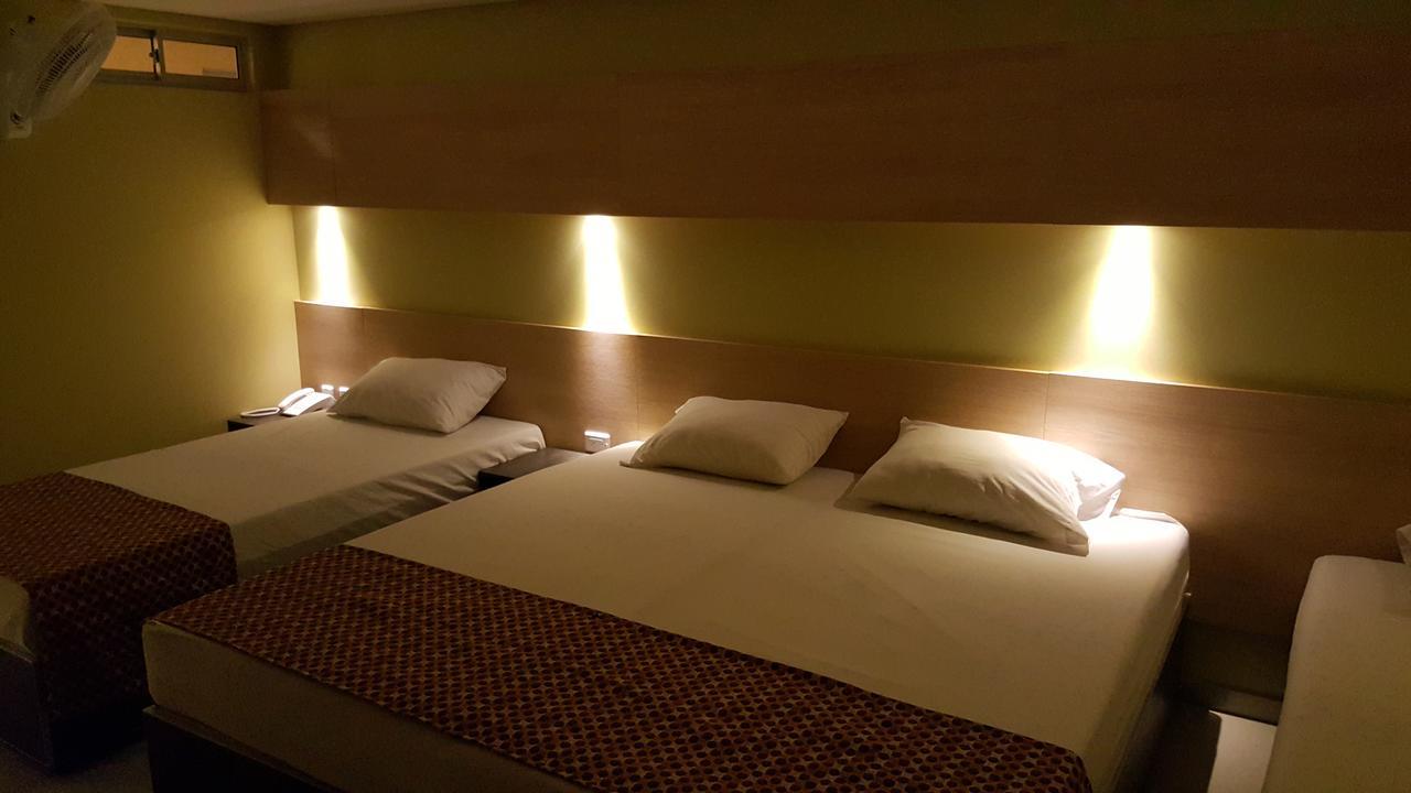 Hotel 56 Avenue Plaza Баранкила Екстериор снимка
