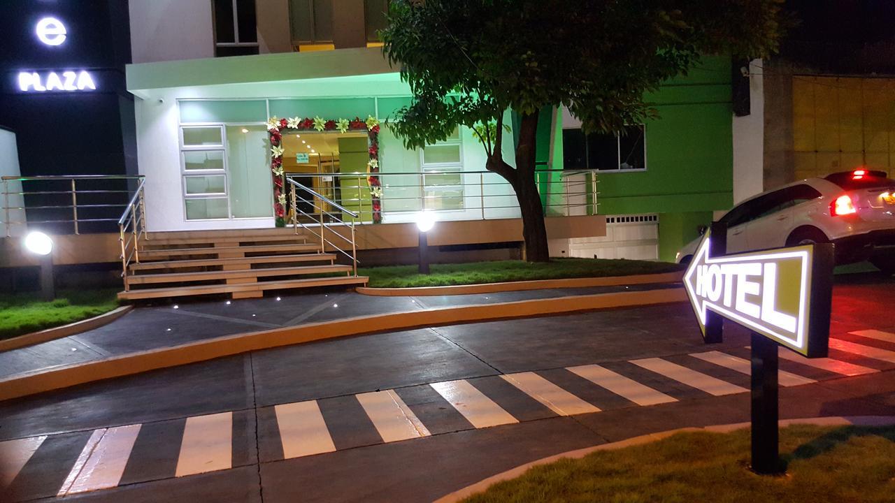 Hotel 56 Avenue Plaza Баранкила Екстериор снимка