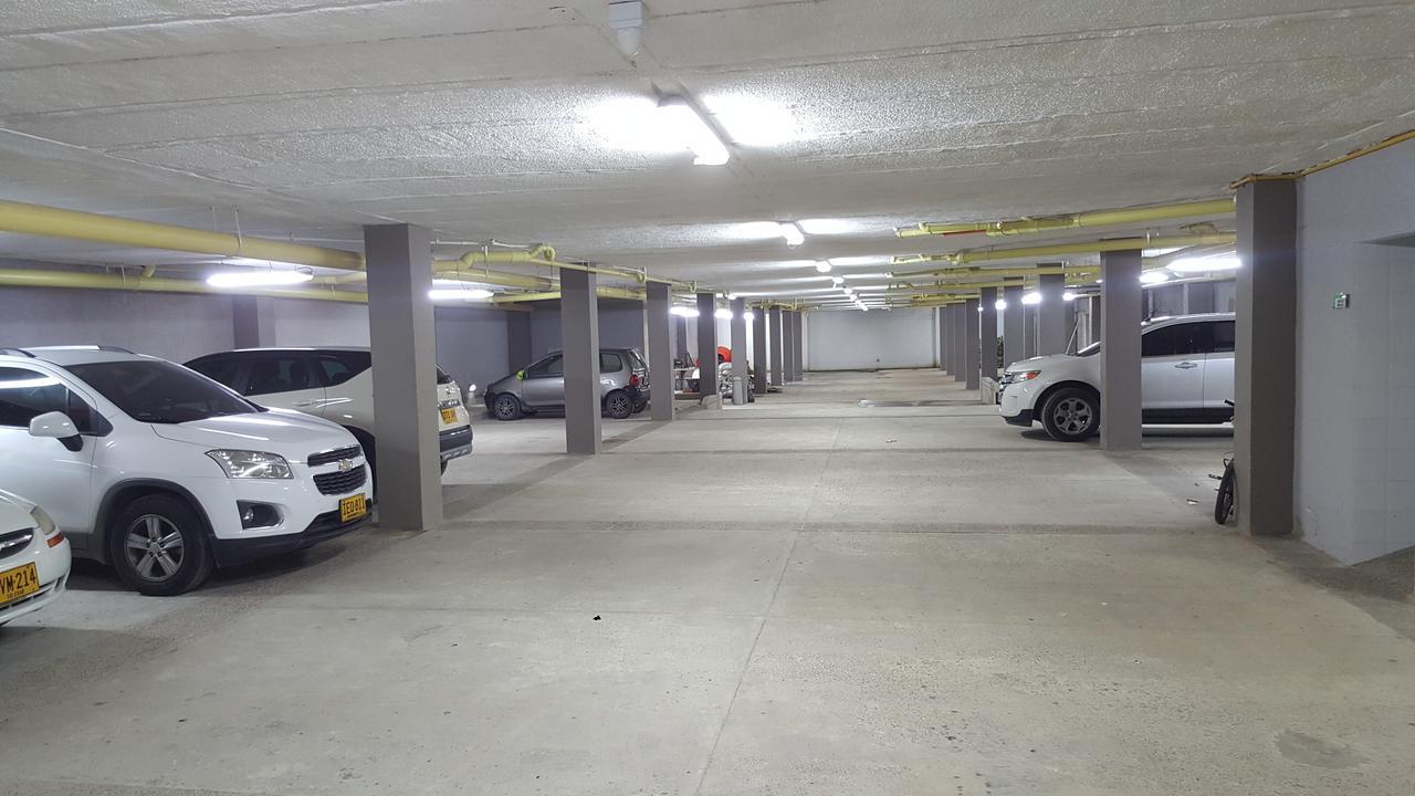 Hotel 56 Avenue Plaza Баранкила Екстериор снимка